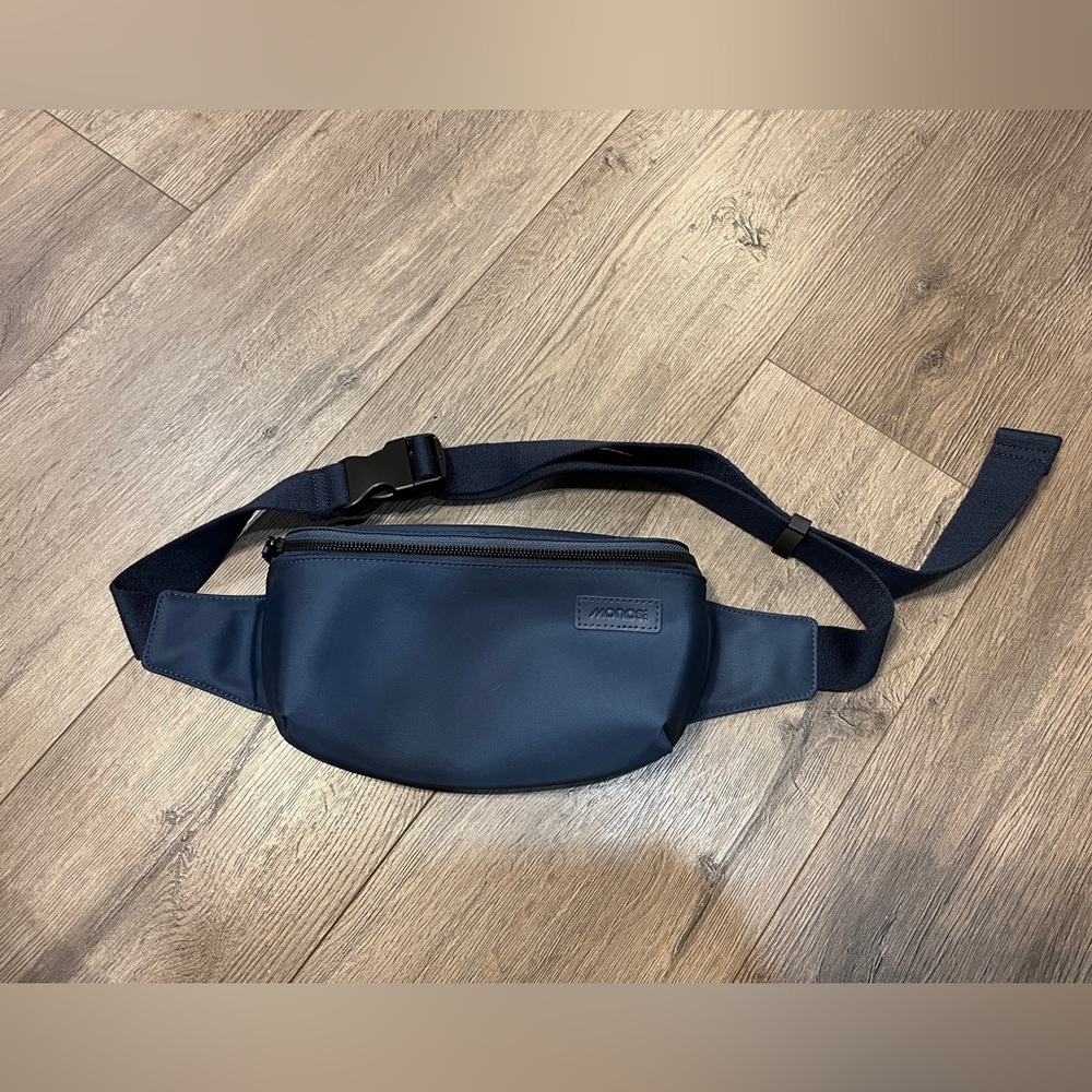 Monos Sling Bag